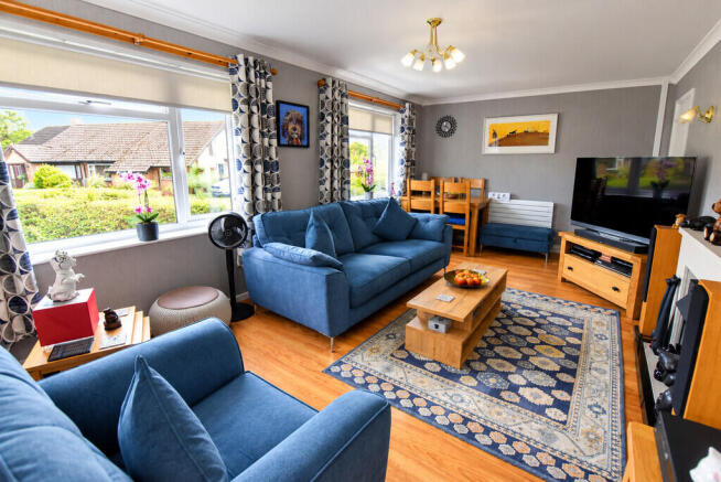 Lounge 1