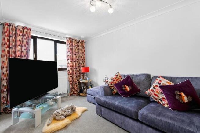 flat4-25euclidcourt-6.jpg