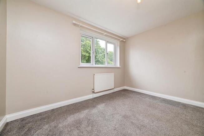 4 bed Terraced for sale Image 12