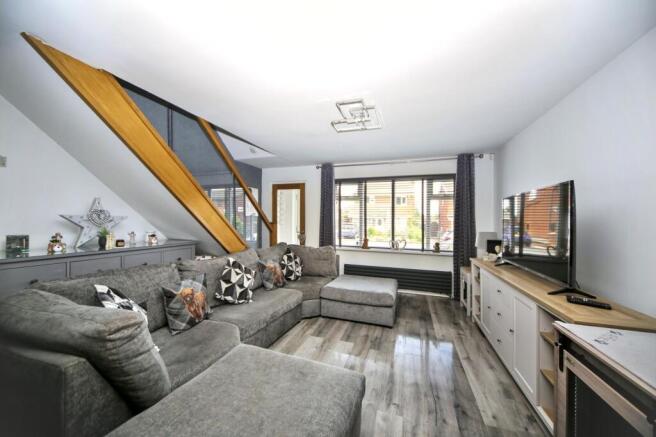 2 bed Semi-Detached for sale Image 5