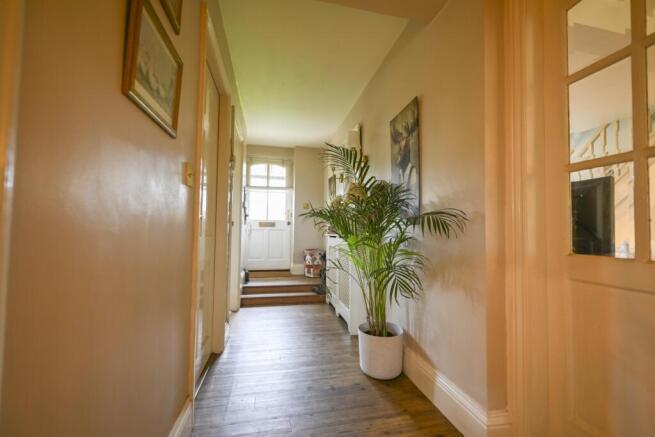 4 bed Semi-Detached for sale Image 12