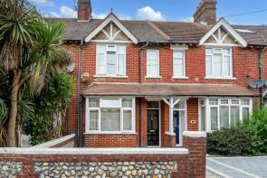 42, Maxwell Road, Littlehampton BN17 7BW