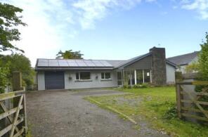 Clayfield, C3045 Junction U6377 To Junction A477 Llateg, Llanteg, Narberth SA67 8PU