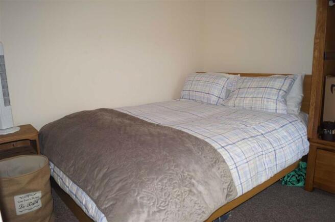 BEDROOM 3 (REAR)