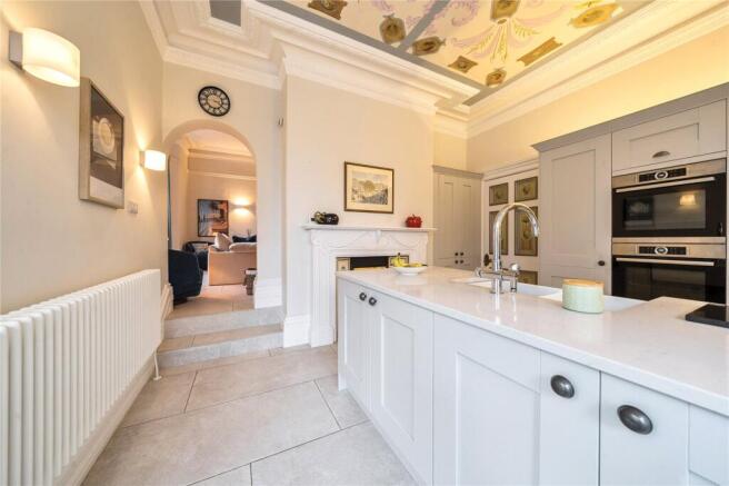 2 bed Apartment for sale Image 8