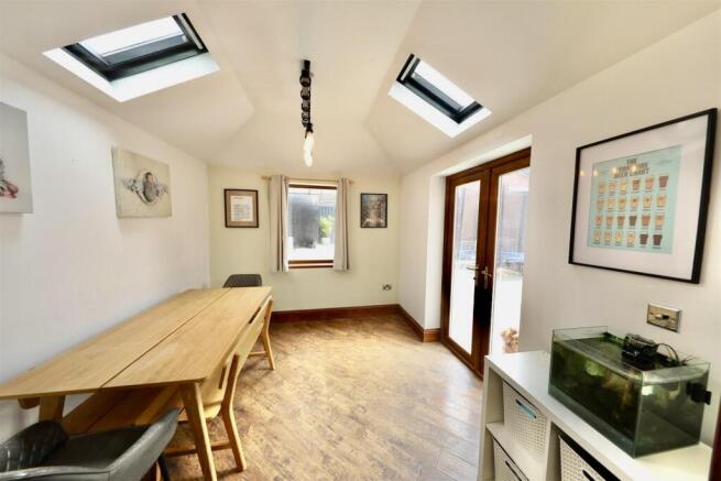 3 bed Detached for sale Image 8
