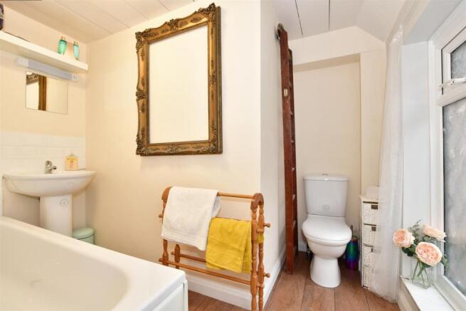 En-Suite Bathroom