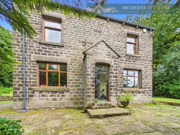 4 bed Detached for sale Image 10