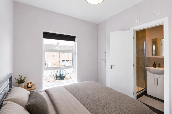 2 bed Apartment to rent Image 5