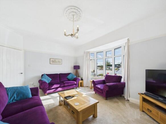 4 bed Detached for sale Image 6