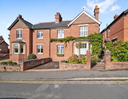 5 Woodville, Bank Crescent, Ledbury HR8 1AA