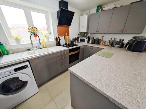 Kitchen / Living Area