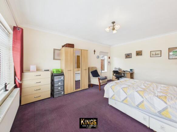 3 bed Detached Bungalow for sale Image 11