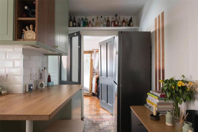 Cressy Houses E1