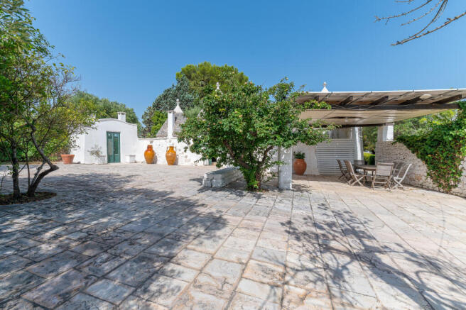 18_RaroRealty_Ostuni_Trullo_Traetta