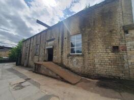 30, Dale Street, Longwood, Huddersfield HD3 4TG