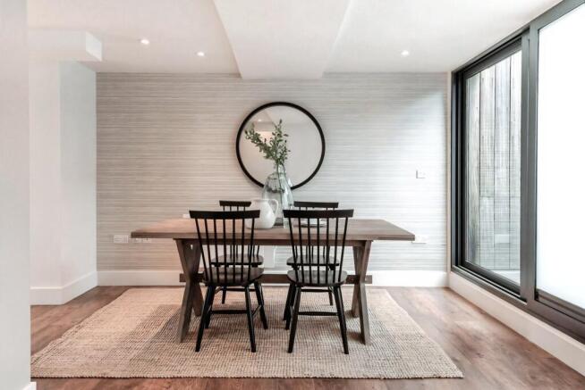 2 bed Flat to rent Image 3
