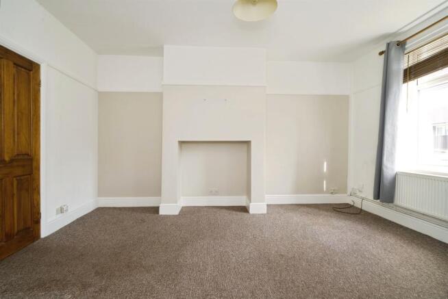 2 bed Terraced for sale Image 5