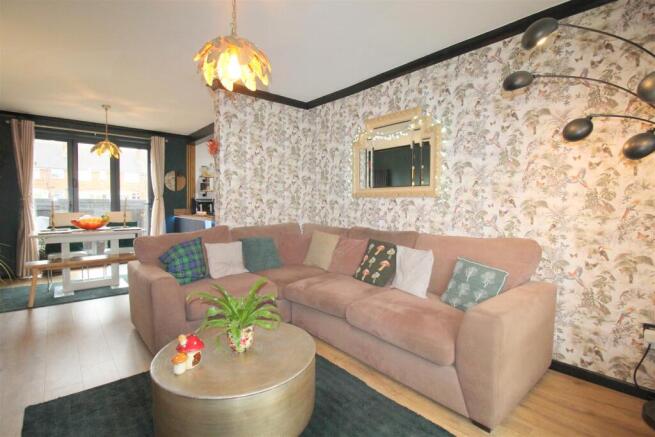 Open Plan Lounge/Dining Kitchen