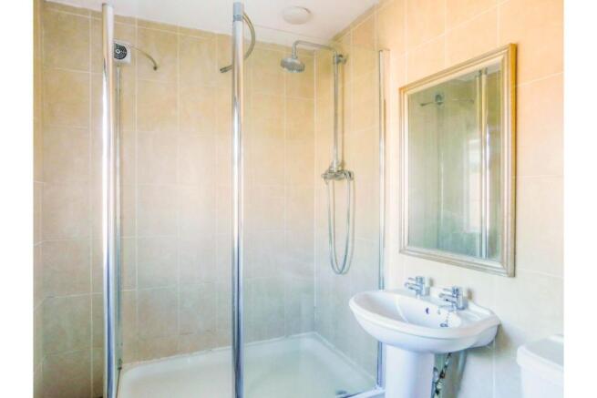Master En-suite