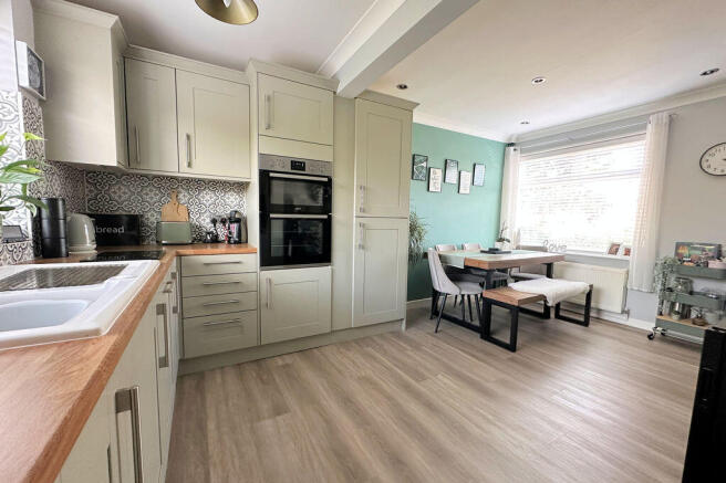 Kitchen/Dining Room
