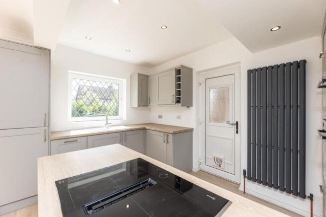 3 bed Semi-Detached for sale Image 7