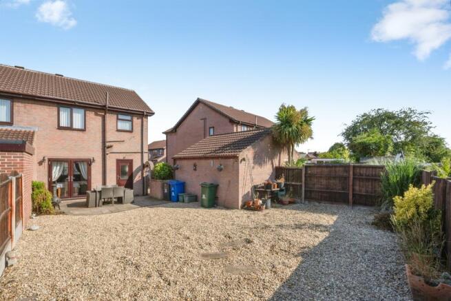3 bed Semi-Detached for sale Image 4