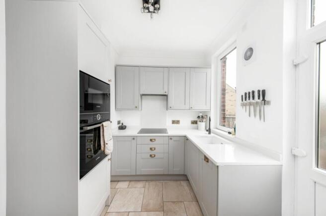 OPEN-PLAN DINING KITCHEN