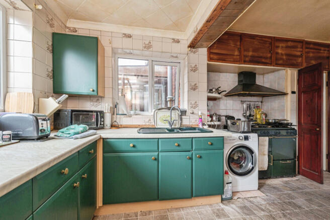 3 bed Semi-Detached for sale Image 12