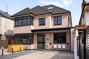 Flat 2, 104 Apollo Court, Edgwarebury Lane, Edgware HA8 8LY