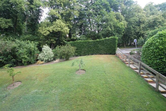 2 bed Flat for sale Image 9