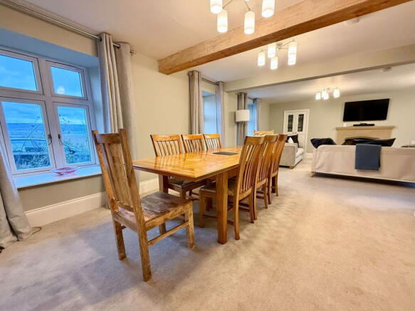 4 bed Detached for sale Image 5