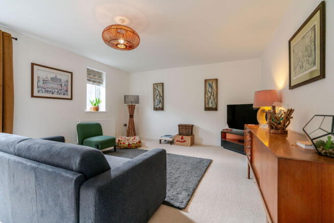 4 bed Detached for sale Image 7