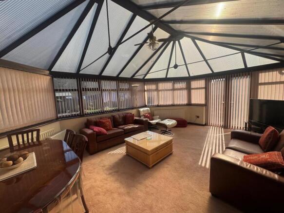 4 bed Detached for sale Image 10