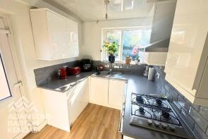 16, Turf Hill Road, Rochdale OL16 4XH
