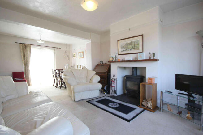 Lounge/Dining room