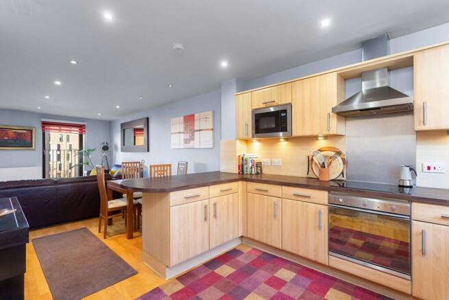 24/2 Abbey Lane, Abbeyhill, Edinburgh, EH8 8JH photo 4