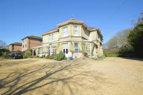 Flat 10, 45, Victoria Avenue, Shanklin PO37 6LT