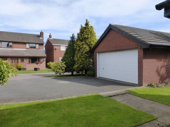 Driveway & Detached