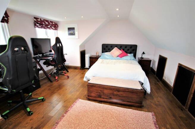 BEDROOM FIVE