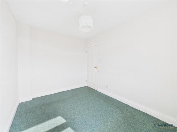 CAM01858G0-PR0112-STILL019.jpg