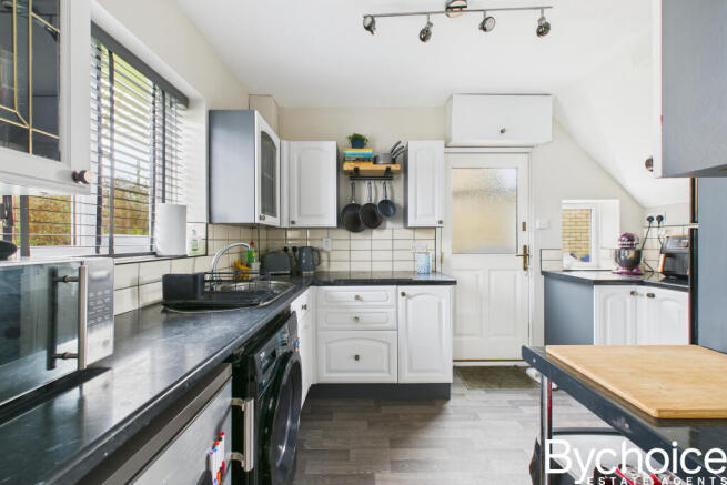 CAM05454G0-PR0109-STILL006