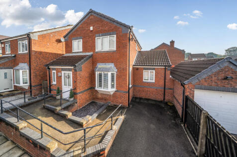 Woodlands Drive, East Ardsley, Wakefield, West Yorkshire, WF3