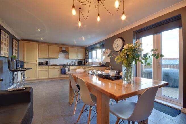 Dining Kitchen