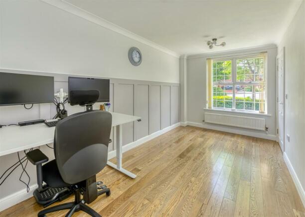 16 Old Farm Drive-sitting.jpg