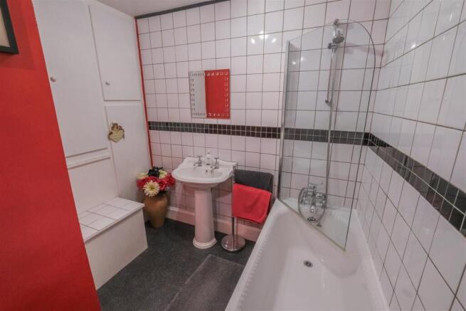 2 bed Terraced for sale Image 10