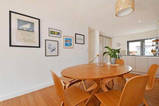 Kitchen/Dining Area