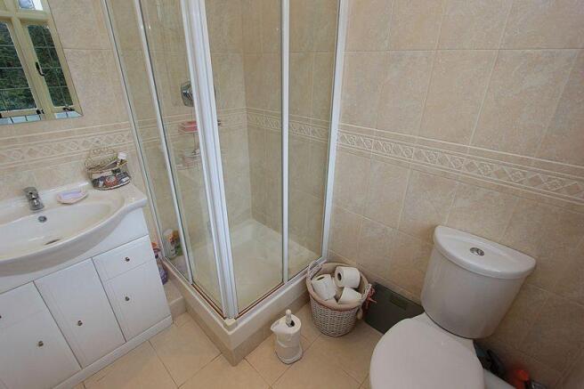 En-Suite Showe...