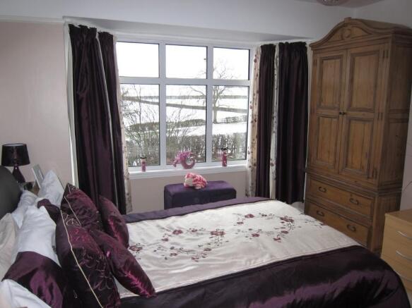 Bedroom 1 (3)