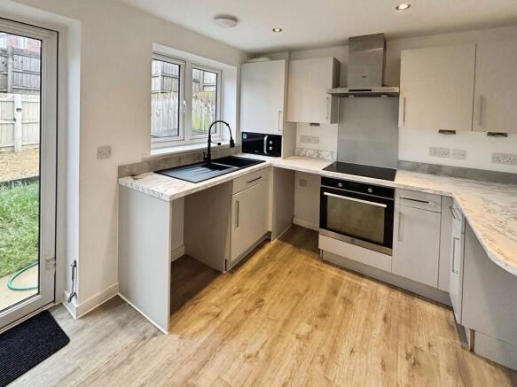 54126116-8 20king...